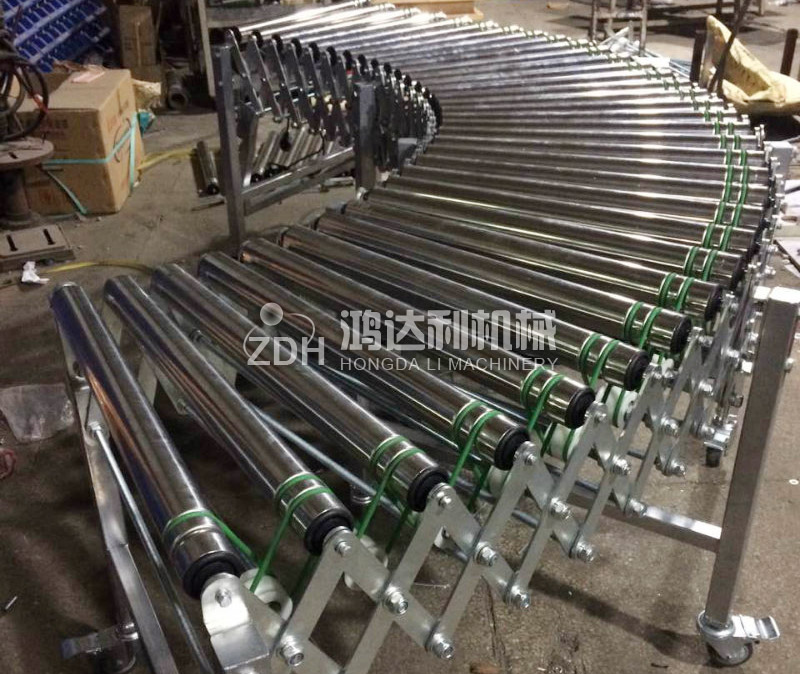 伸缩滚筒输送机