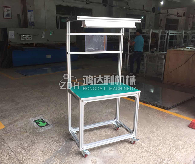 带灯可移动工作台